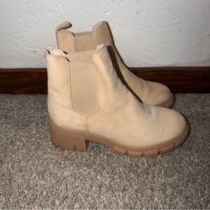 Tan Chelsea Boots